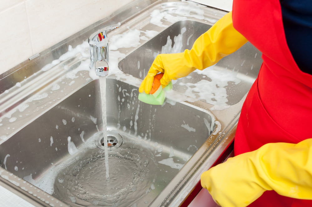 clean kitchen sink diverter