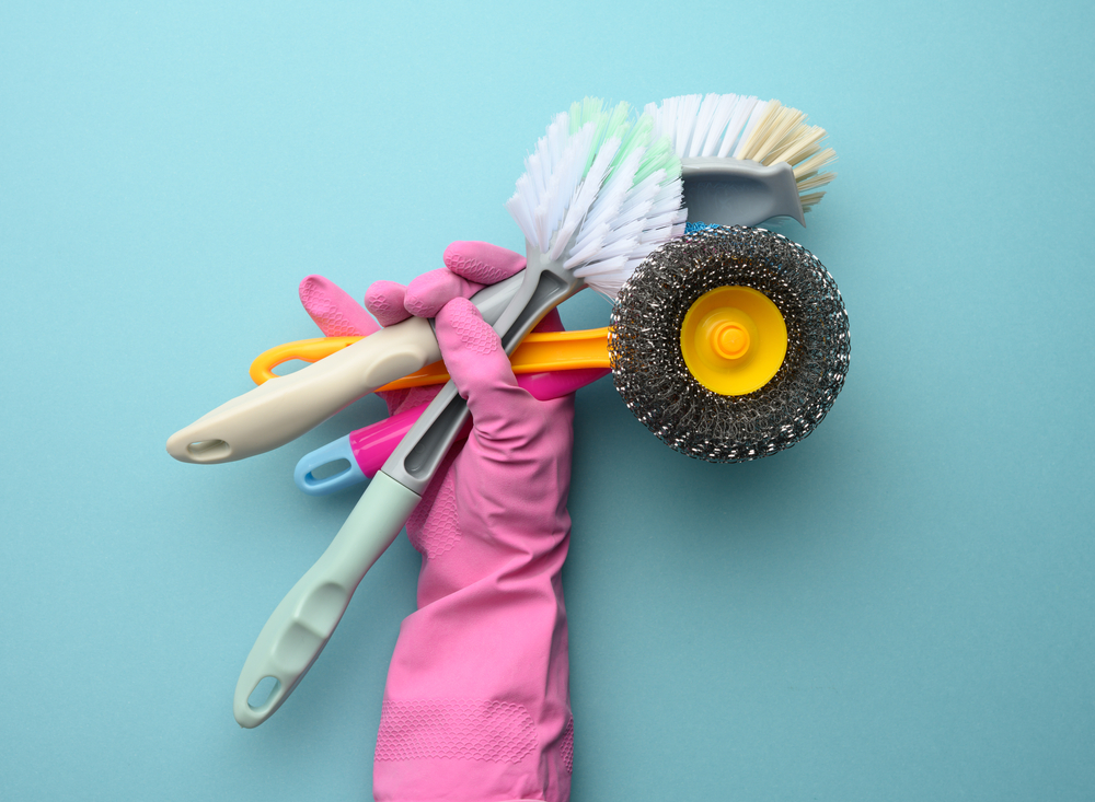 Top-5-Must-Have-Cleaning-Tools-Supplies