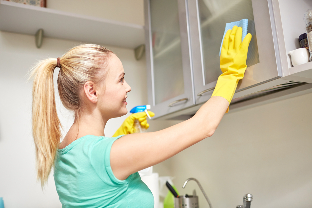 The-101s-of-Kitchen-Cabinet-Cleaning