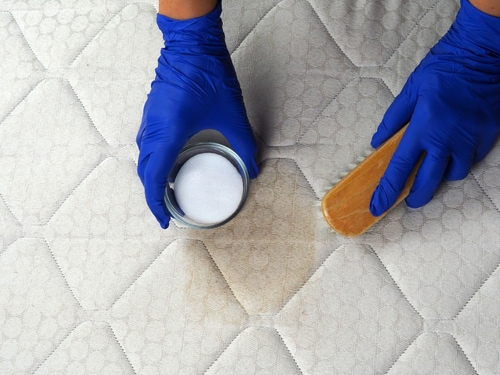 How can I benefit from detailed bedroom cleaning