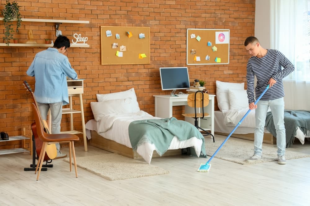 house cleaning services in eagle river